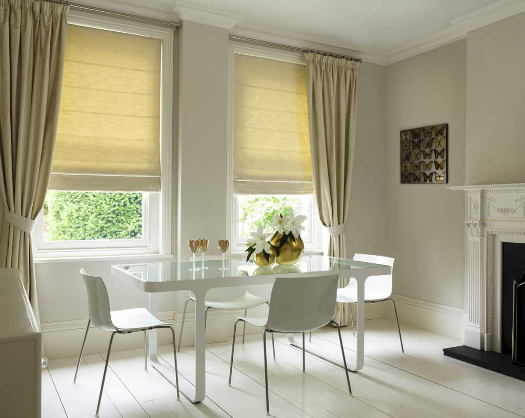Variant of using modern curtains in a bright apartment design
