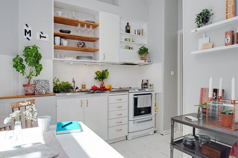 kitchen 5 square meters with decor