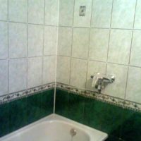 idea of ​​a light decor laying tiles in the bathroom picture