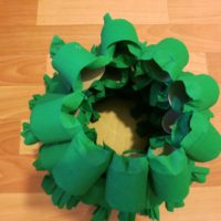 The idea of ​​creating a festive Christmas tree out of paper with your own hands