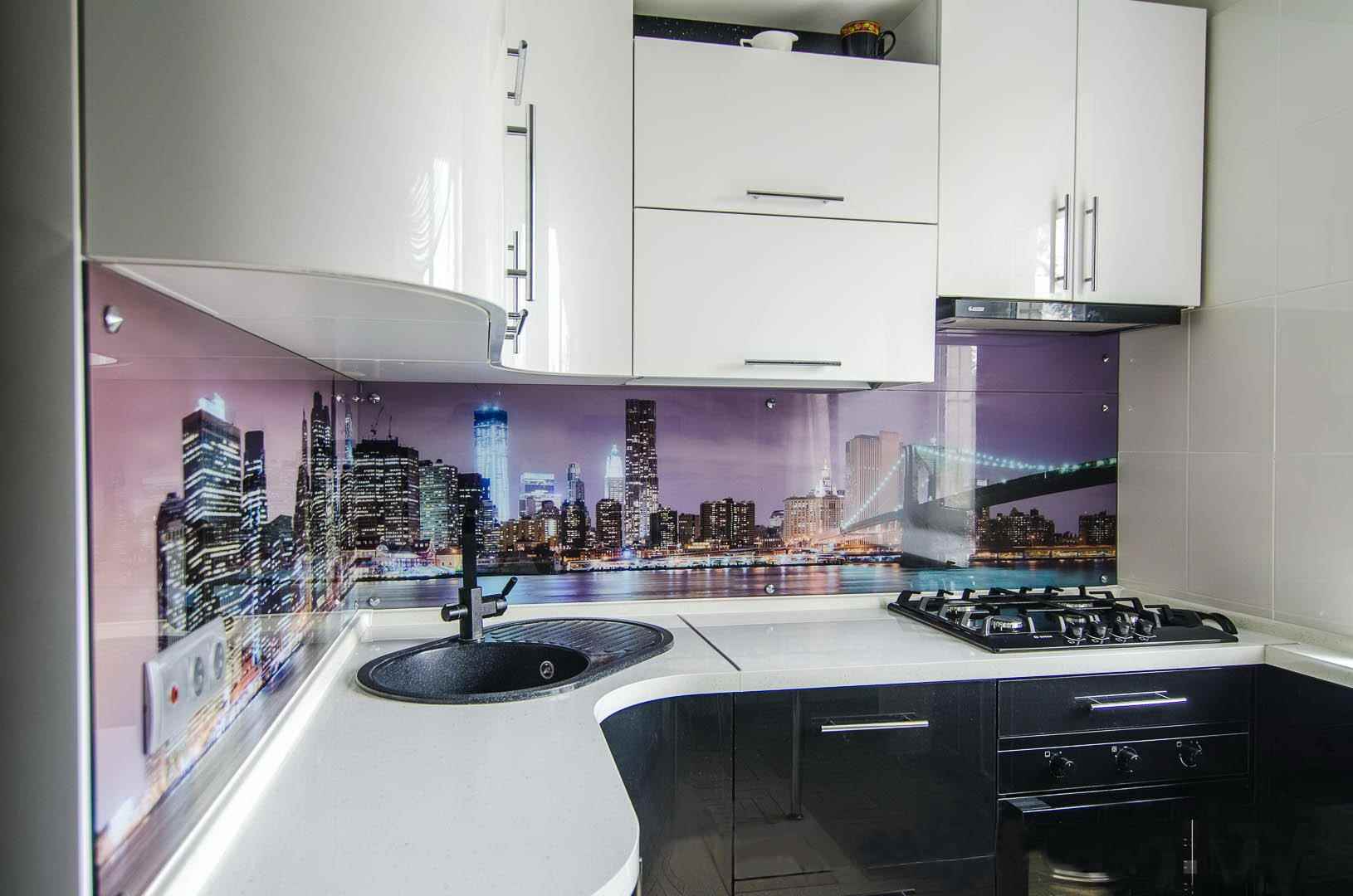 an example of an unusual style of kitchen 7 sq.m