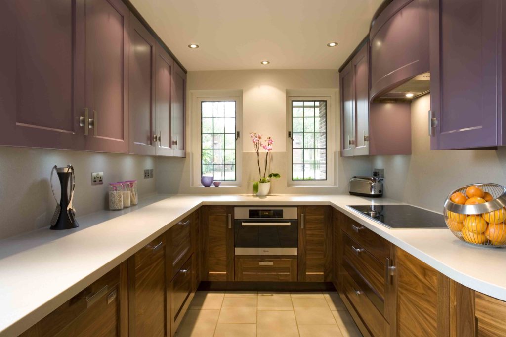 classic color scheme of the kitchen