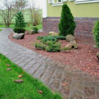 the option of using bright garden paths in landscape design photo