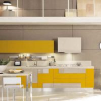 example of using beautiful yellow in the decor of an apartment photo