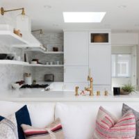 luminoso design cucina sala da pranzo soggiorno in una casa privata
