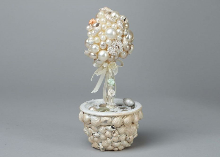 bead and shell topiary