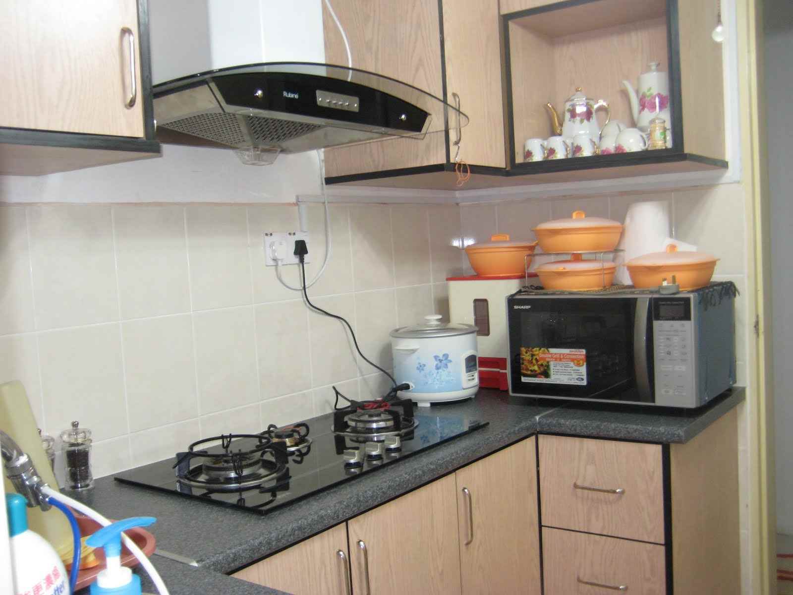 variant of a bright style kitchen with a gas water heater