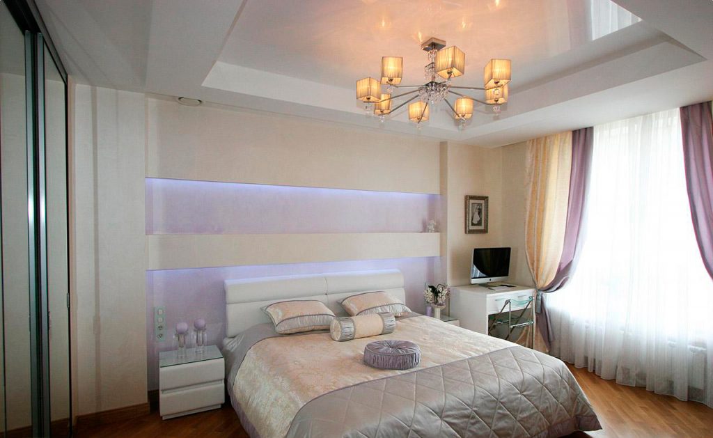 design del soffitto della camera da letto
