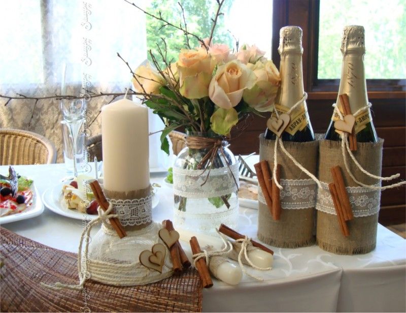 DIY wedding table decoration in Rustic style