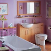 Combined bathroom in pink and purple