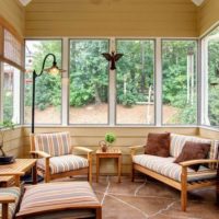 DIY cottage veranda decoration