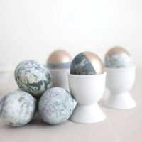 Do-it-yourself marble marbles for Easter