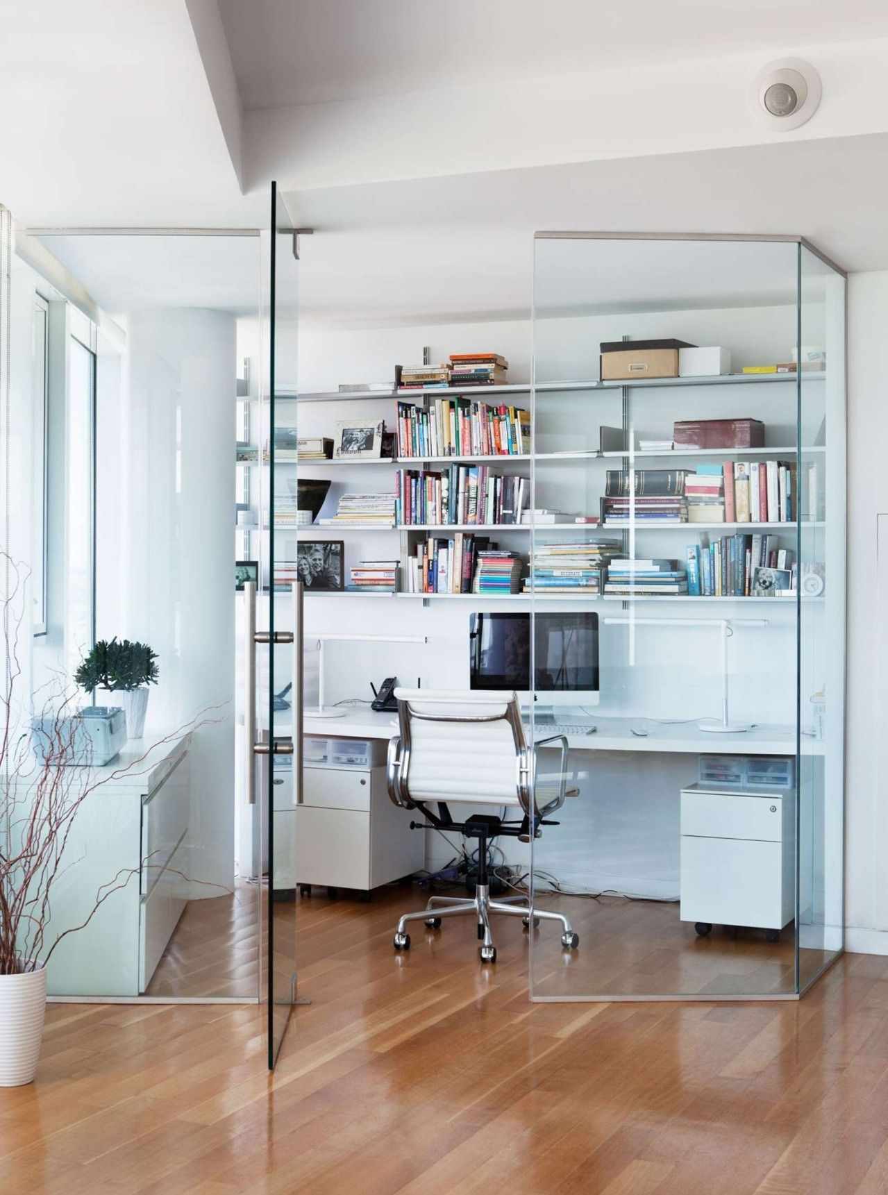 idea of ​​using a partition in room design