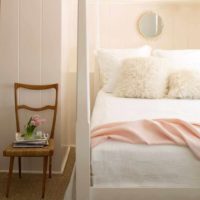 option to combine beautiful peach color in the decor of the apartment photo