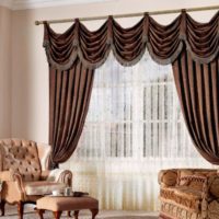 Pelmet curtains in the classic living room
