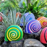 Designer snails in the design of the garden