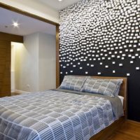 Design wall for the matrimonial bedroom