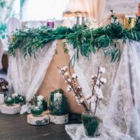 Compositions from plants for decoration of a wedding table