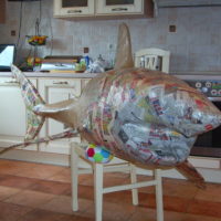 Dekoratīvu zivju izgatavošana no papier-mâché dari pats