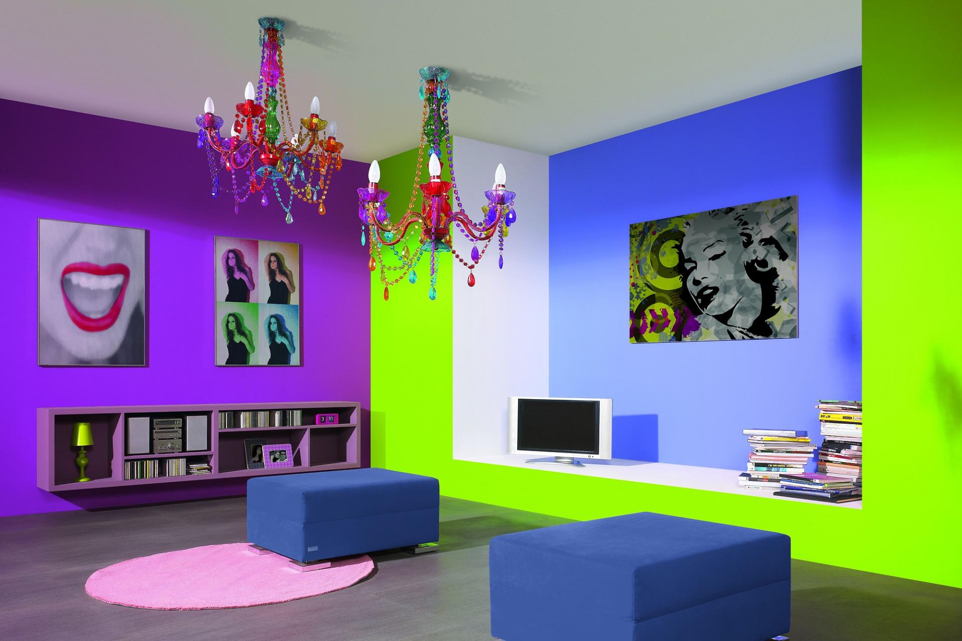 An example of a bright apartment decor in the style of pop art