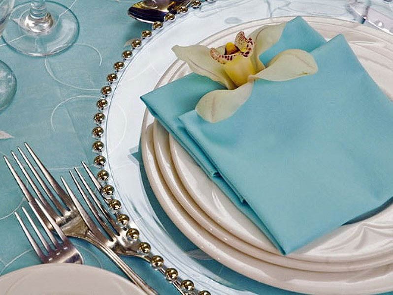 Faire une table de mariage avec des serviettes en papier