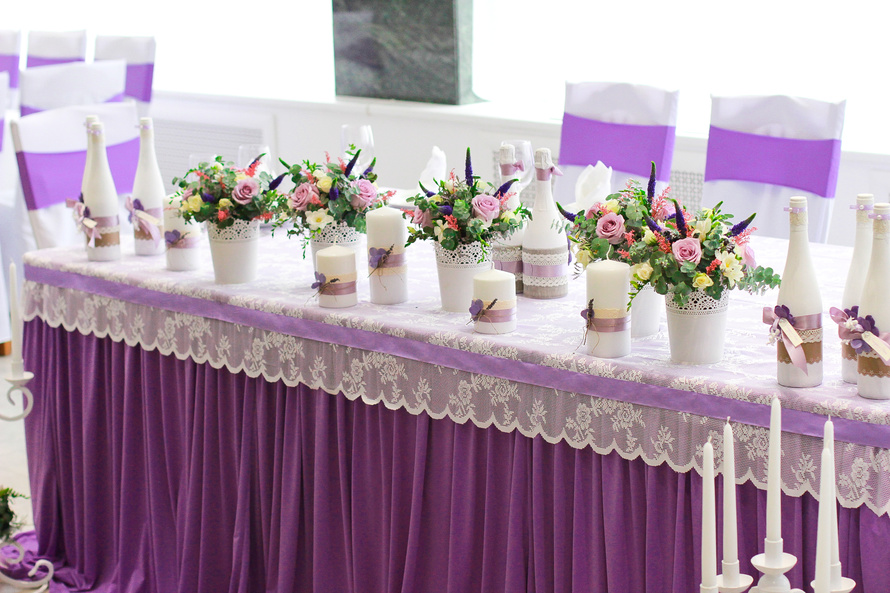 Papuoškite jaunavedžių vestuvių stalą Provanso stiliumi