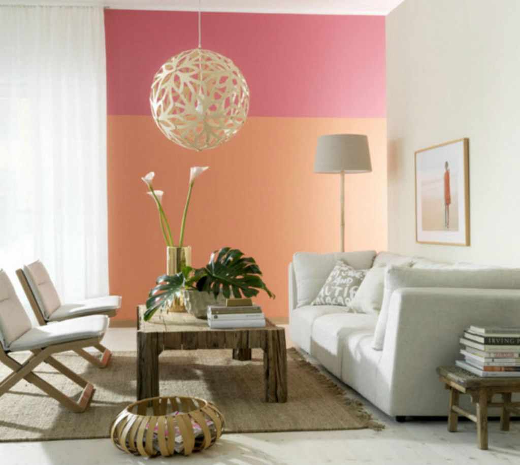 an example of a combination of unusual peach color in the decor of the apartment