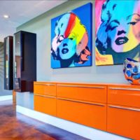 the idea of ​​a light room decor in the style of pop art picture