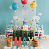 Decorating a sweet table for a child's birthday