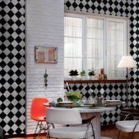 Wallpaper with rhombuses on the walls of the kitchen