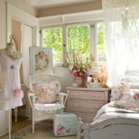 Pink bedroom for teenage girl