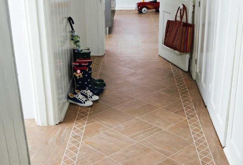 Linoleum with a tile pattern on the hallway floor