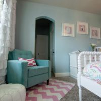 Making a bedroom in pastel shades