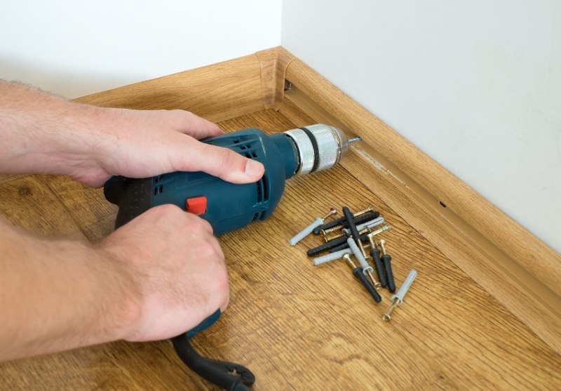 Do-it-yourself skirting after laying linoleum