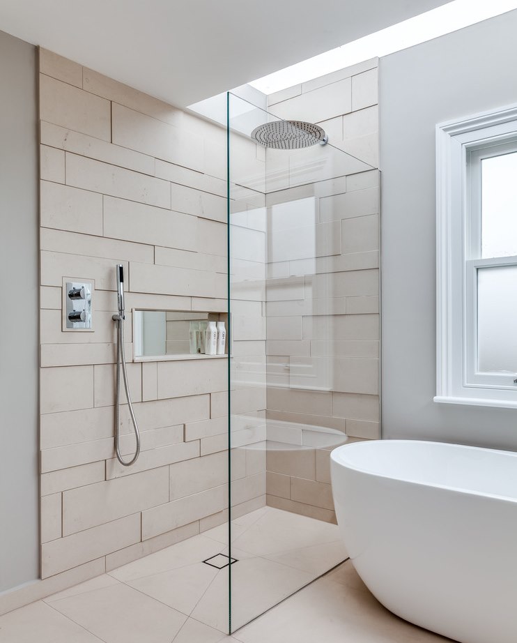 Contemporary style shower cubicle