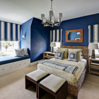 Pareti blu nel design della camera da letto