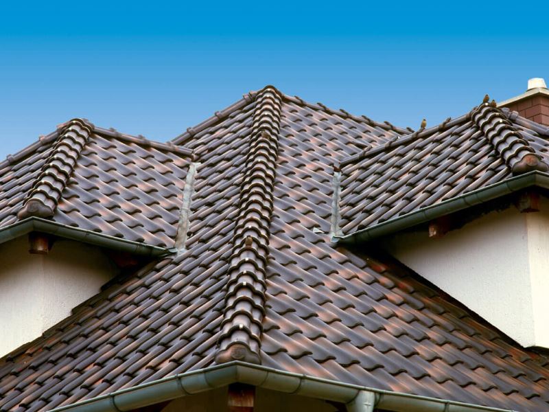 Roof with ceramic tiles at a German house