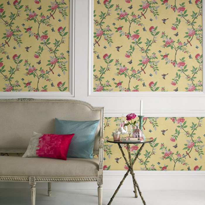 English style living room design with floral wallpaper
