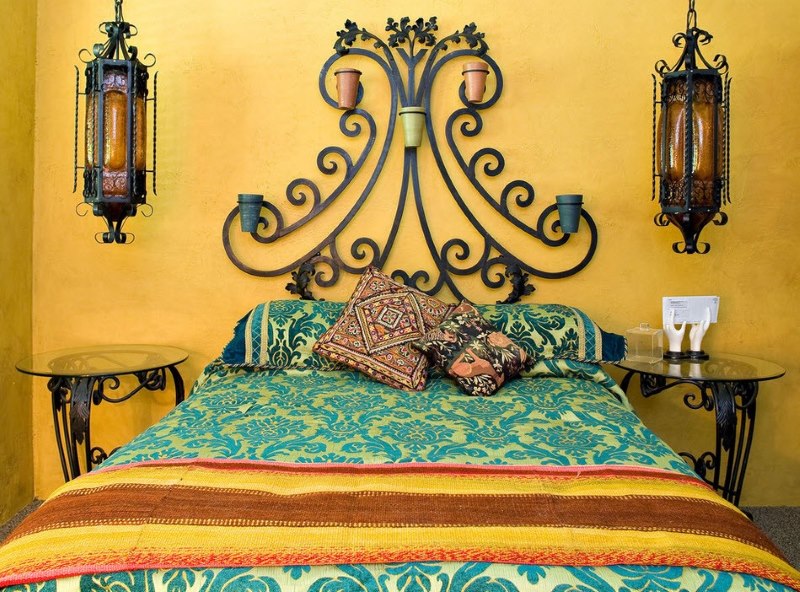 Moroccan style bed decoration