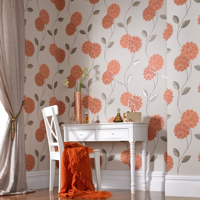 Using wallpaper with flowers in the interior of a living room