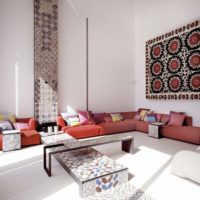 Elementi di decorazione della stanza in stile marocchino