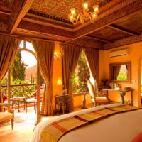 Interno camera da letto di casa privata in stile marocchino