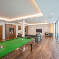 Pool table in the spacious living room