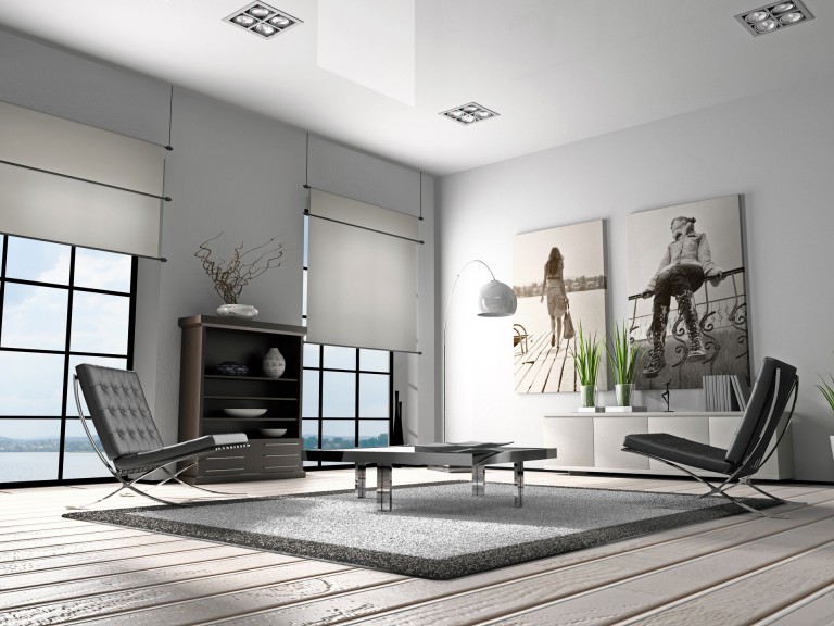 Salone bianco di una casa privata nello stile di minimalismo