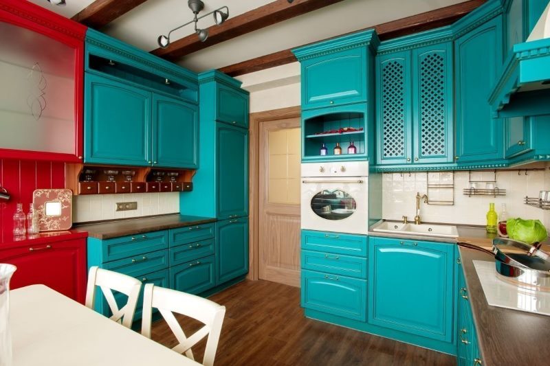 Red-turquoise kitchen set