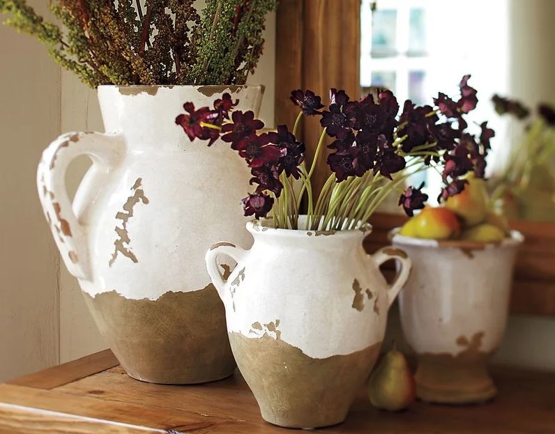Home decor with clay jugs