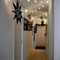 Decoration of a narrow corridor for the holiday