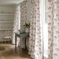 Floral patterns on light curtains