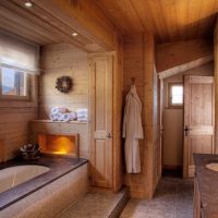 Salle de bain en placage de bois