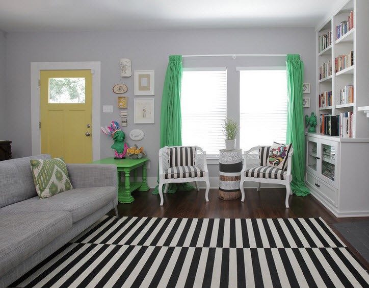 Black and white striped carpet in the living room